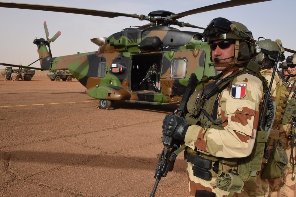 Chad: attacked by a Chadian soldier he was treating, a French soldier responds and kills him