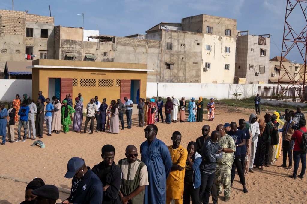 Presidential election: the Senegalese begin counting with undecided result