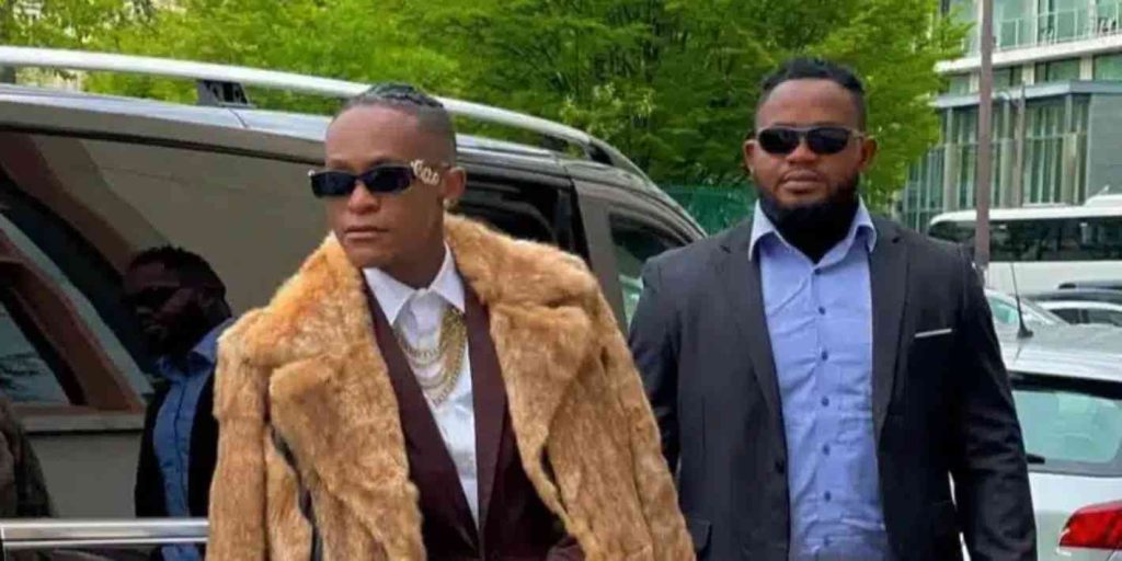 Innoss'B: the singer offers a 4X4 car to his bodyguard