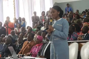 Indira Baboke: The singer supports her doctoral thesis in medicine