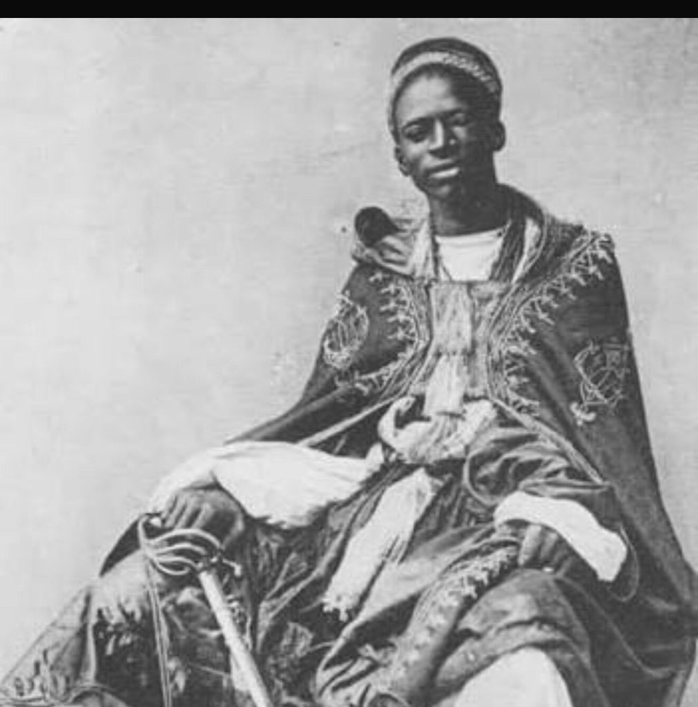 Djolof, matrix of power and Senegalese identity