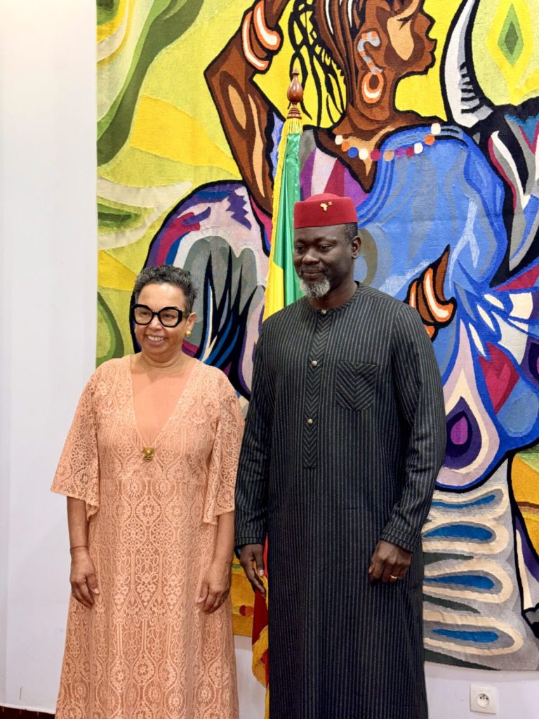 Cultural cooperation: the ambassador of Colombia to Senegal received by the CEO of the Grand Théâtre