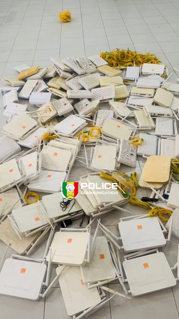 Thiaroye: an individual arrested with 97 stolen WiFi modems