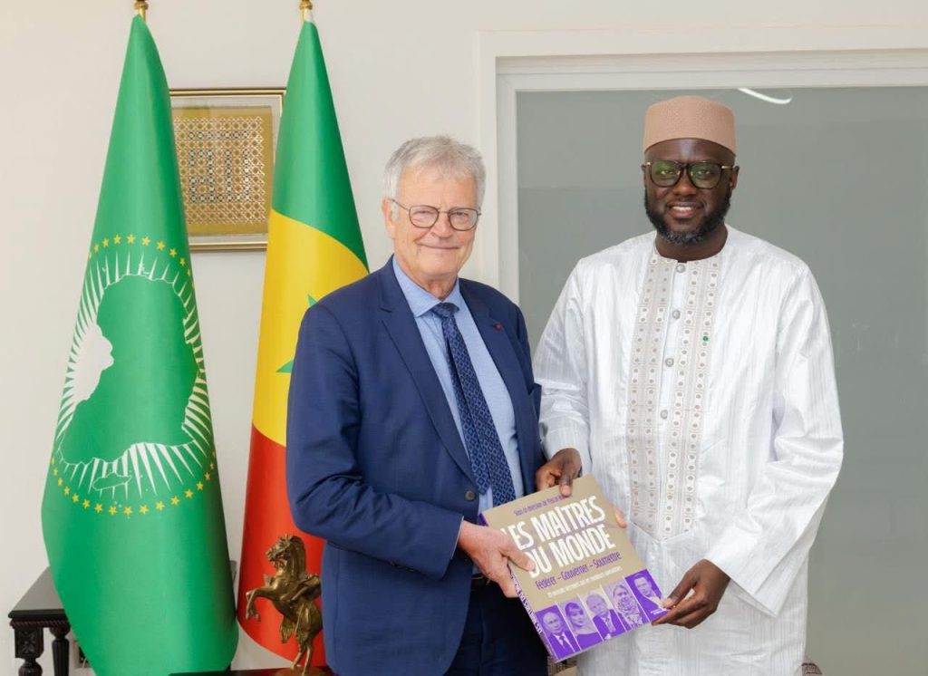 National Assembly: El Malick Ndiaye receives French geopolitical scientist Pascal Boniface