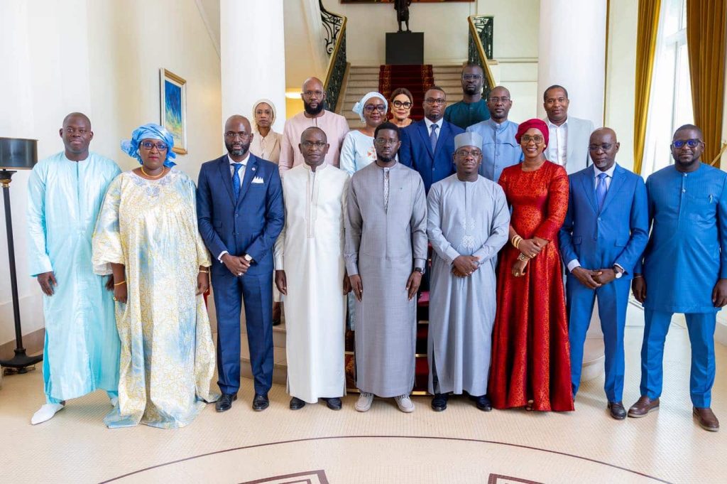 Extractive industries: the president sets the course for governance that serves the people