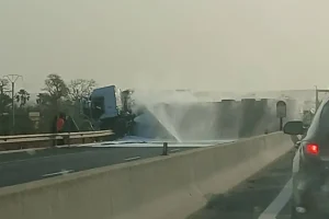 Dakar-AIBD highway: a burning tanker paralyzes traffic in Diamniadio