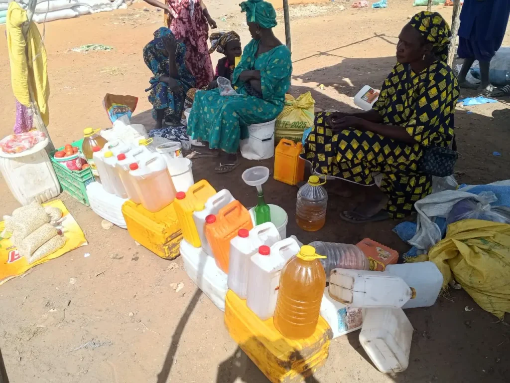 Women and peanut oil: a living know-how in Linguère
