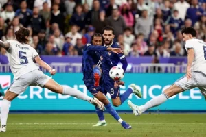 League of Nations: Italy and France neutralize each other