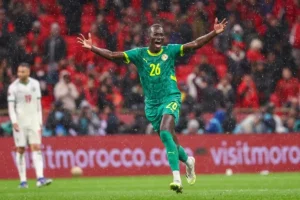 Pape Gueye on Patrick Vieira: “We talked about my position, how I can progress”