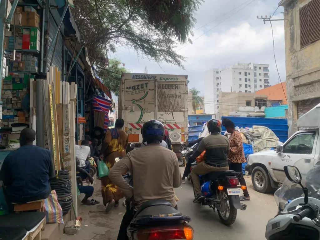 Sandaga: A market on the sidewalks of Dakar